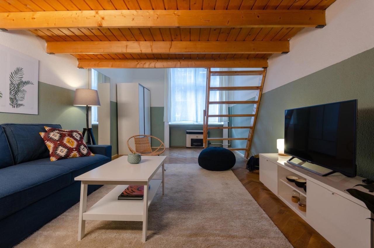 Cosy Apartment In Central District. Budapest Exteriör bild