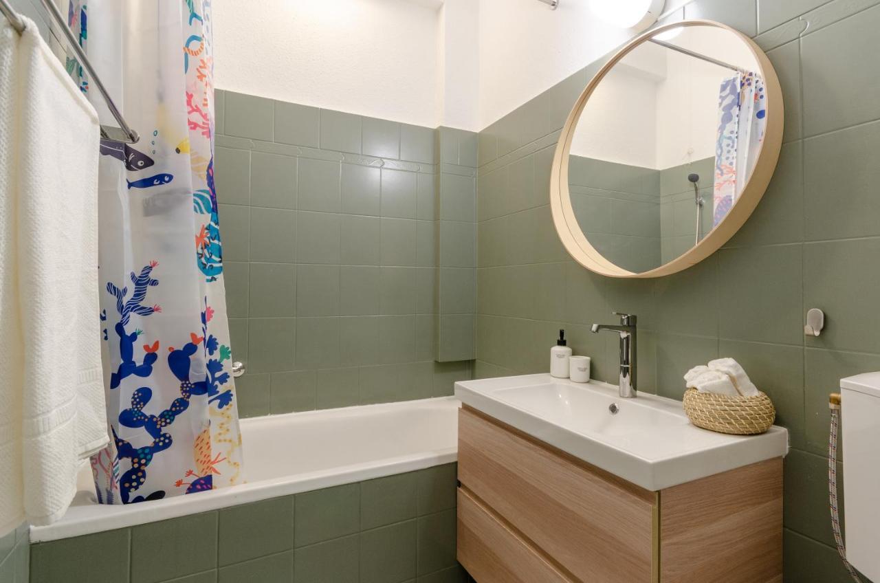 Cosy Apartment In Central District. Budapest Exteriör bild