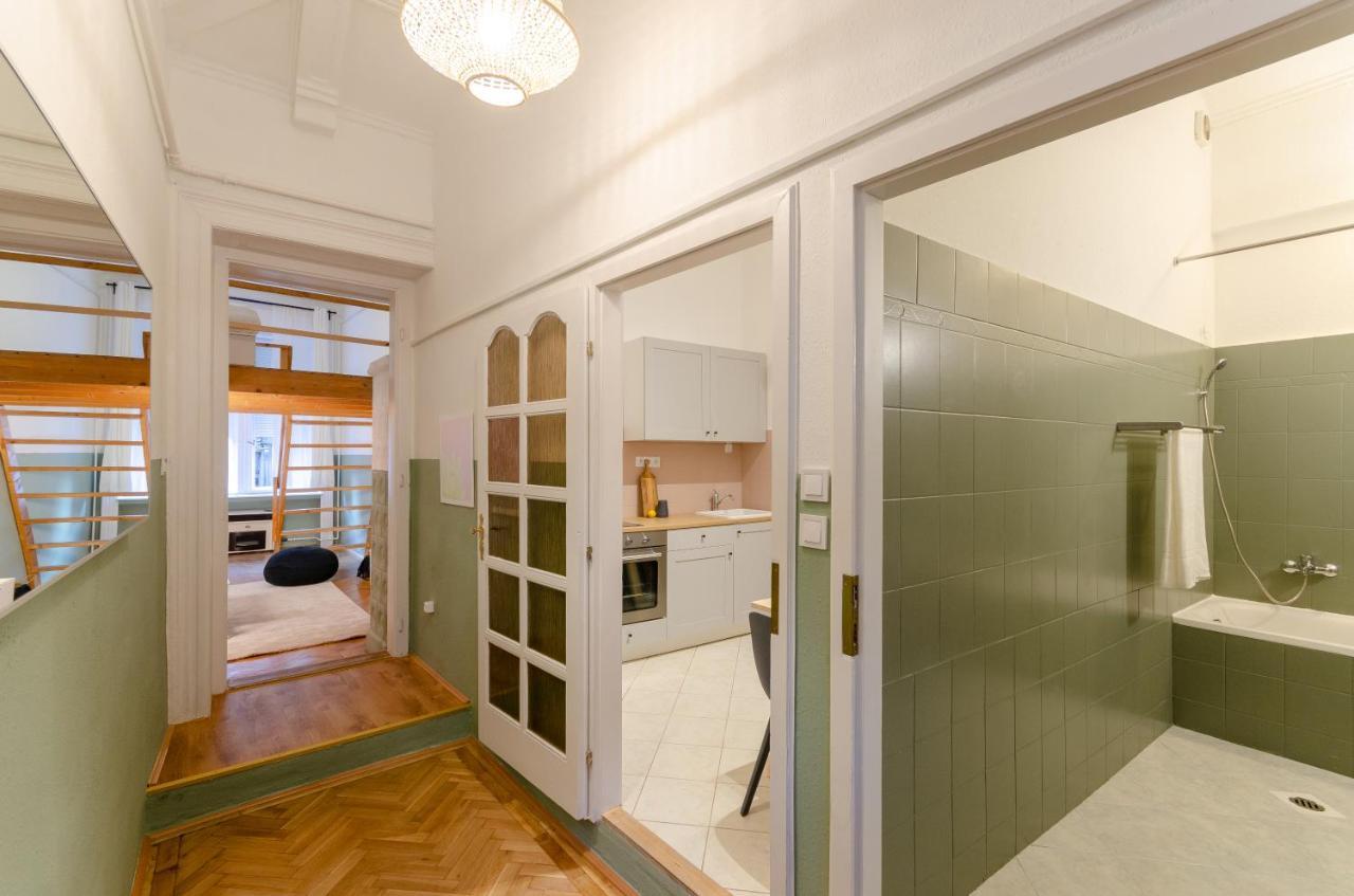Cosy Apartment In Central District. Budapest Exteriör bild